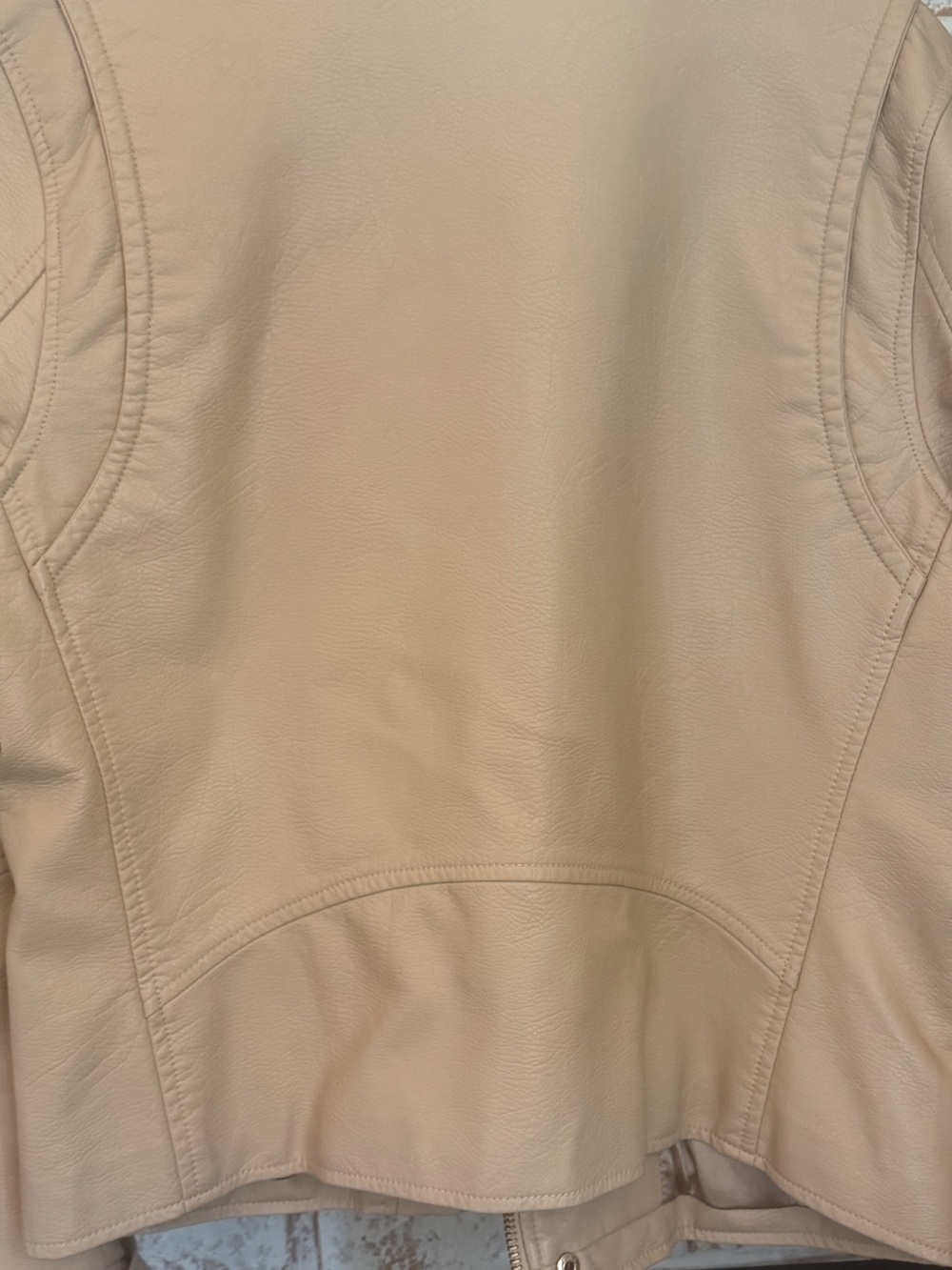 Blank NYC Light Beige Faux leather Moto Jacket with Gold Hardware - Picture 7 of 8